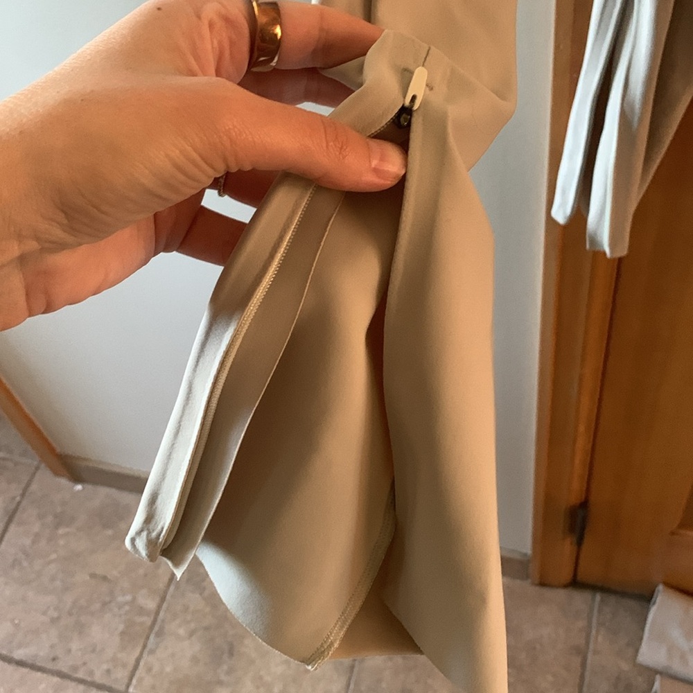 Athleta Stella Trouser, super comfortable work pants that feel like leggings. - Picture 2 of 4